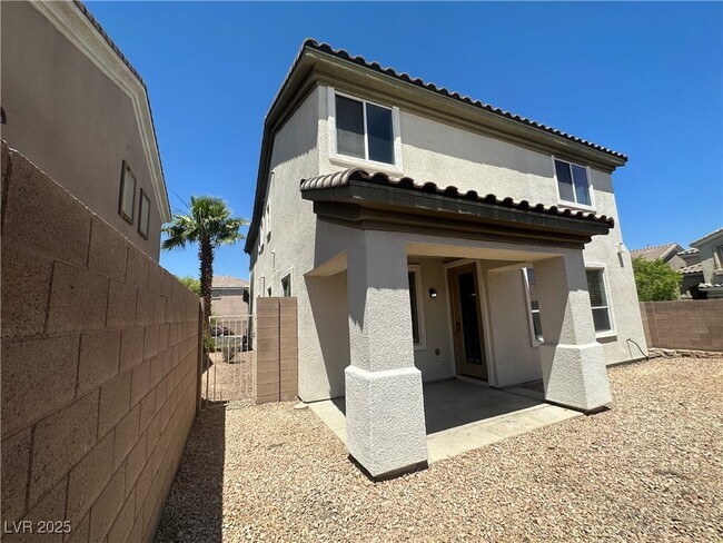 Building Photo - 6712 Canyon Maple St