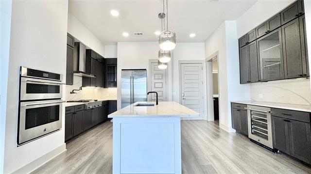 Building Photo - 3330 Oak Grove Ave