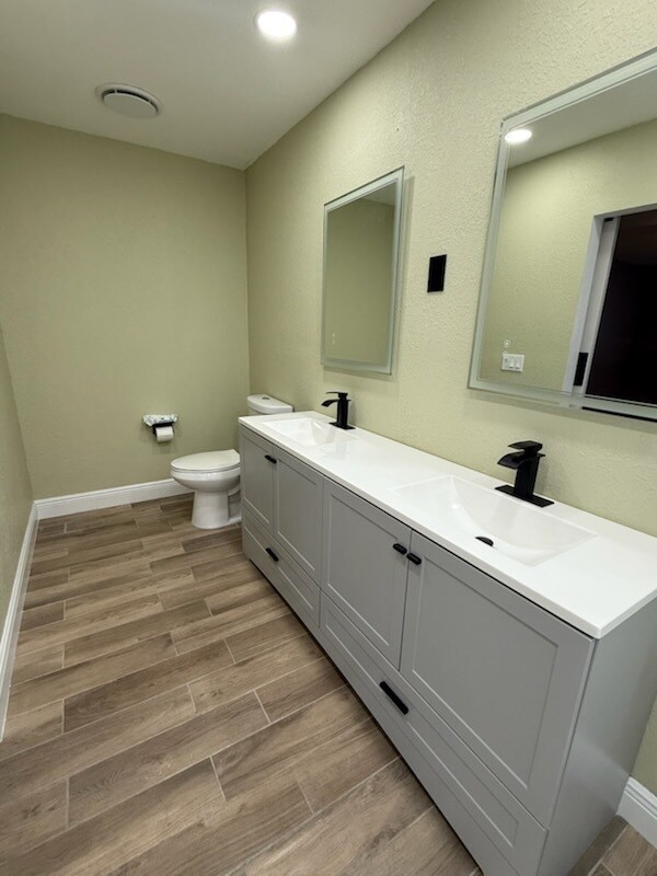 Building Photo - Beautiful 3BR 2BA Home w/ Fenced Yard in Tampa