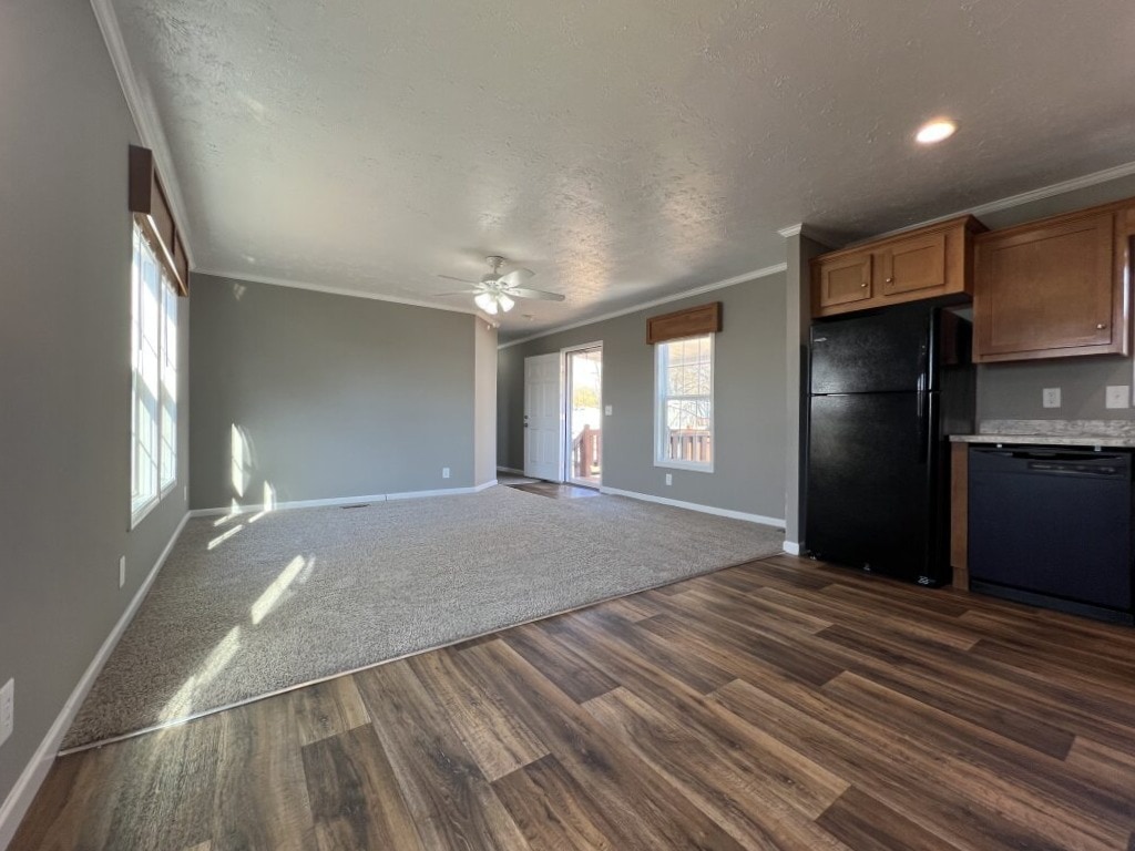 Building Photo - 35 Water Oak Ct