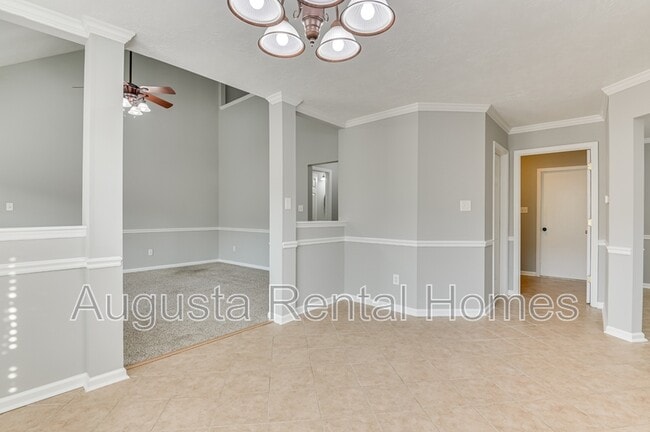 Building Photo - 7635 Pleasantville Way