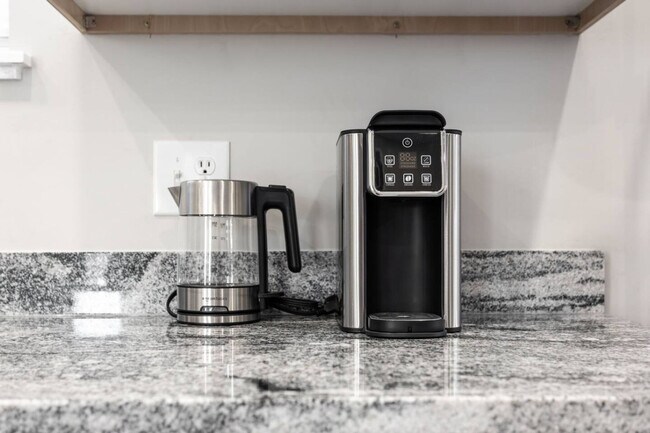 Building Photo - 518 Prospect St