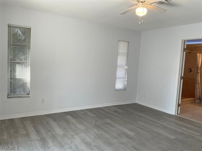 Building Photo - 5213 SW 2nd Pl