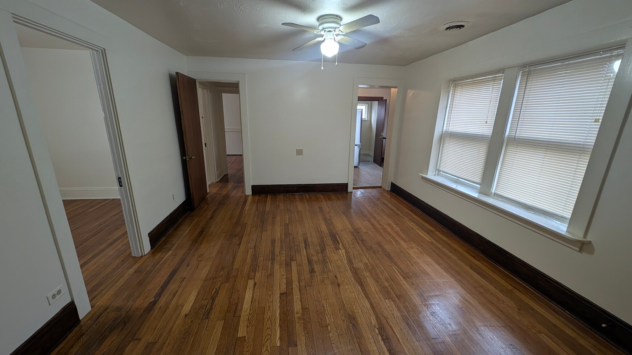 Building Photo - 1973 W 44th St