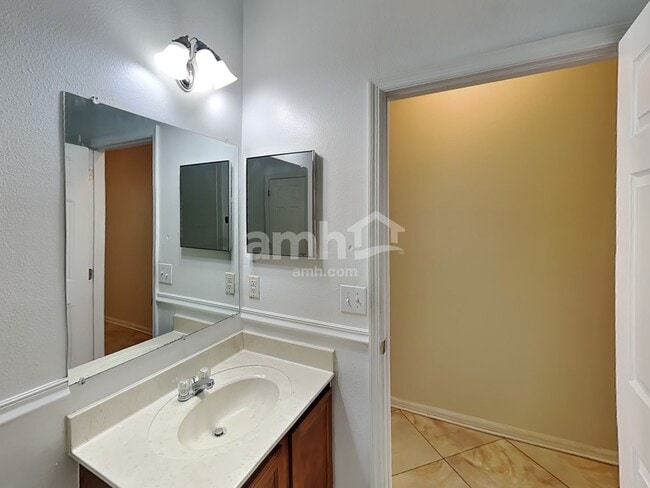 Building Photo - 13136 Oulton Circle