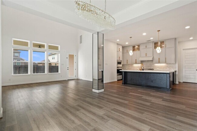 Building Photo - 20700 Matts Cove