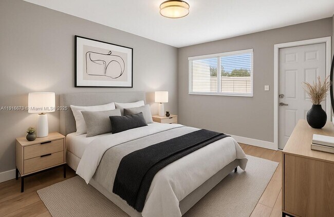 Building Photo - 1030 9th St