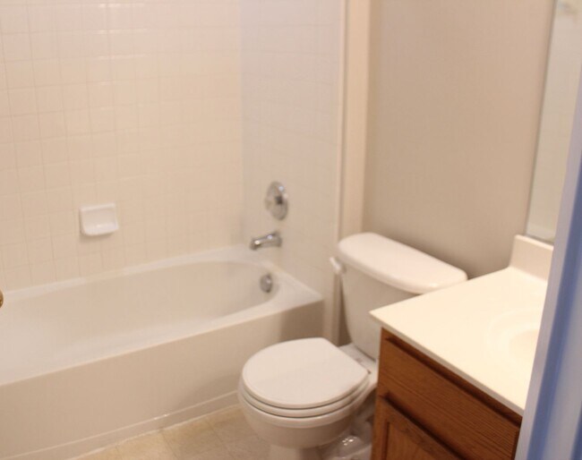 Building Photo - Beautiful 3-Level Townhouse with Finished Basement & Garage