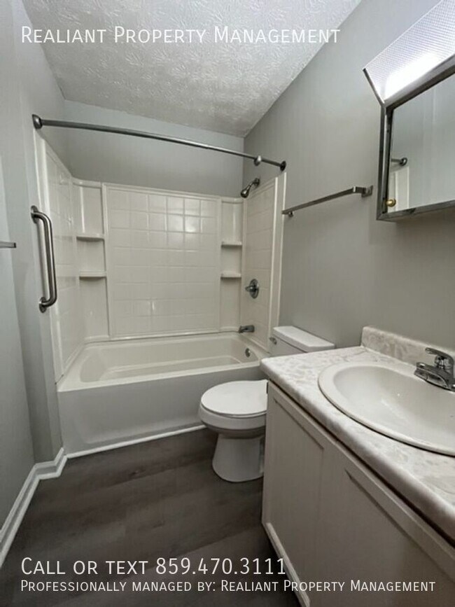 Building Photo - 314 Walters Ln