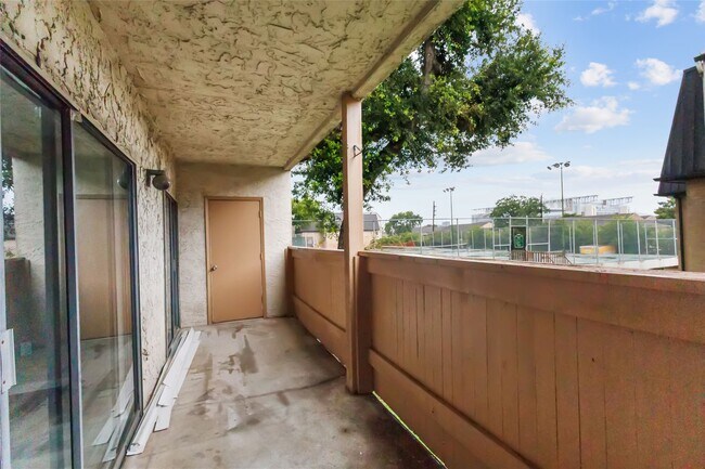 Building Photo - 8423 Hearth Dr