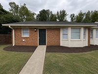 Building Photo - NOW LEASING FOR AUGUST OR JULY 2026! 1/2 DEPOSIT SPECIAL