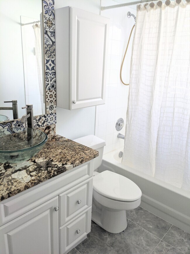 Building Photo - 22889 Sterling Lakes Dr