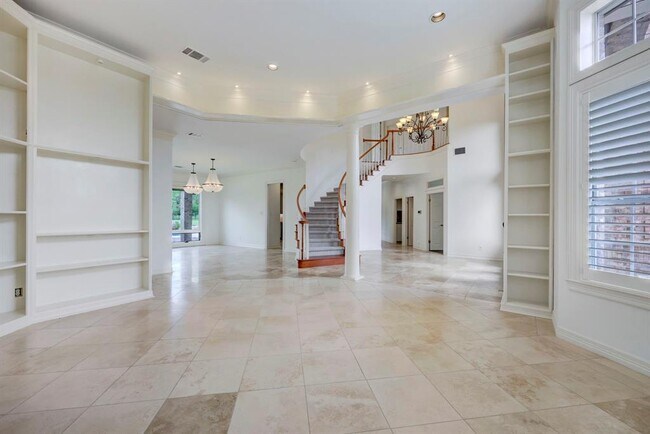 Building Photo - 3105 Lacevine Ln