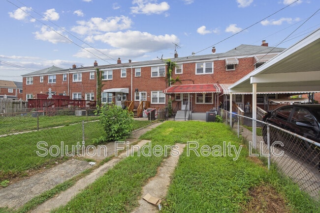 Building Photo - 2110 Coralthorn Rd