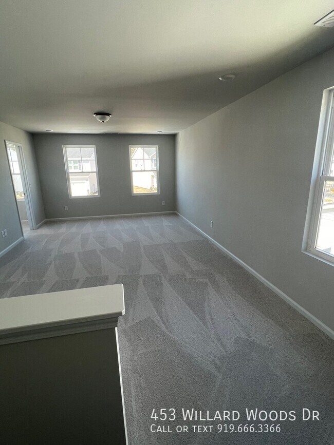 Building Photo - 453 Willard Wds Dr