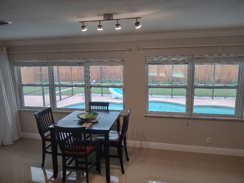 Building Photo - 2754 Renatta Dr