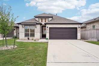 Building Photo - 133 Plumbago Loop