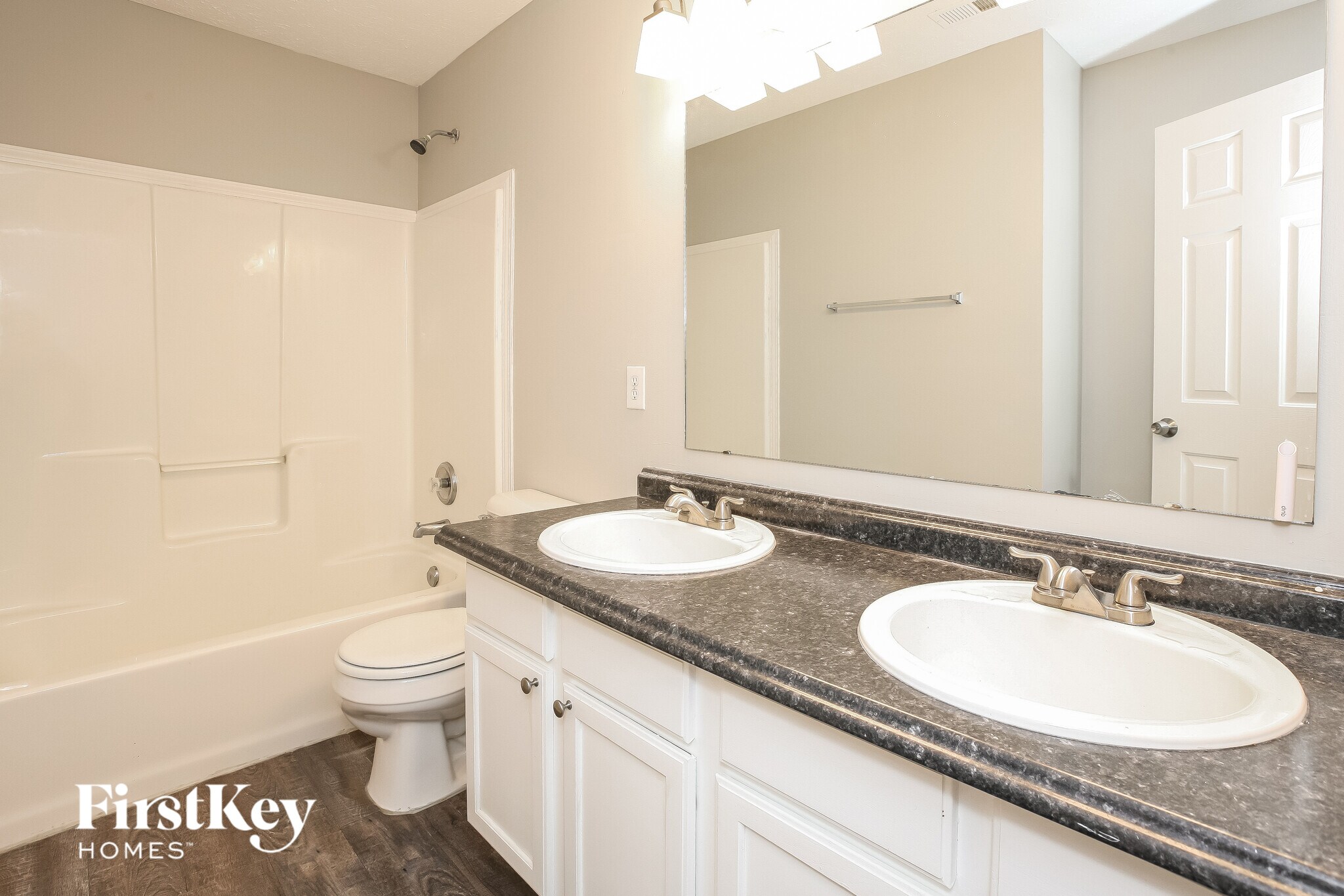 Building Photo - 19438 Paxson Pl