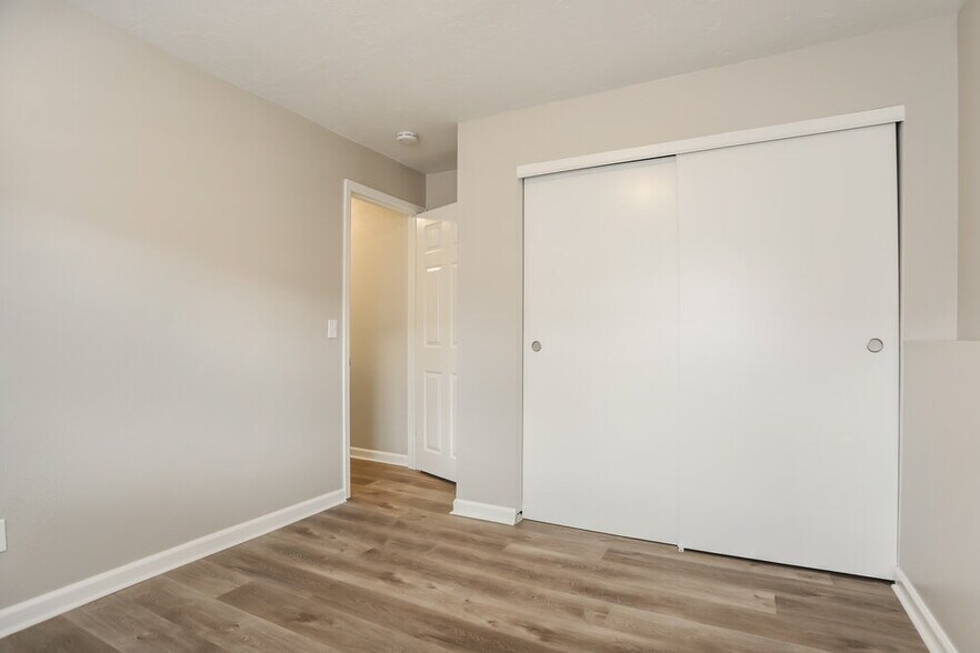 Building Photo - 4089 S Dunkirk Way