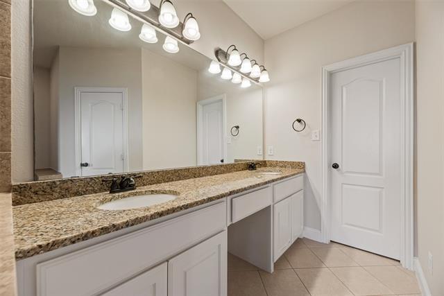 Building Photo - 2500 Rockbrook Dr