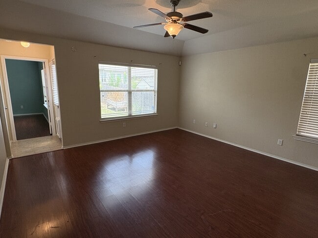 Building Photo - 564 Travertine Trail