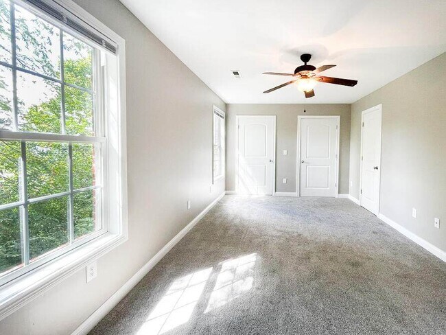 Building Photo - 1141 Unity Dr