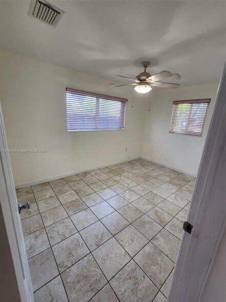 Building Photo - 845 NW 199th St