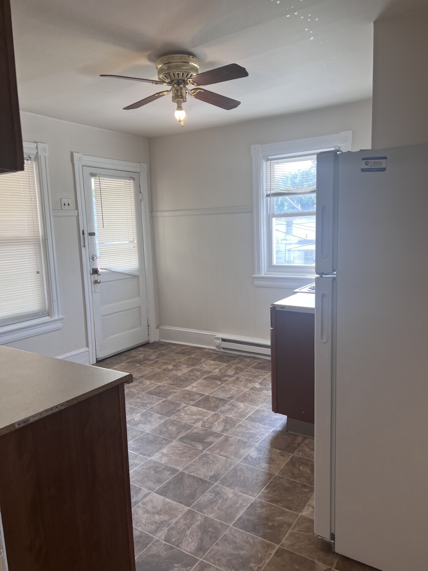 Building Photo - 628 E Lincoln Hwy