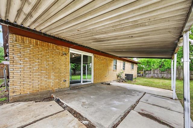 Building Photo - 1604 Homemaker Hills Dr