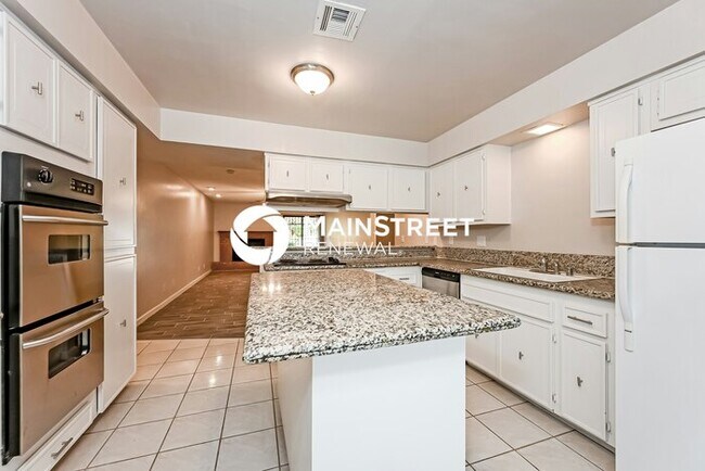 Building Photo - 3 Bedroom Pet-Friendly Home in LAS VEGAS, ...