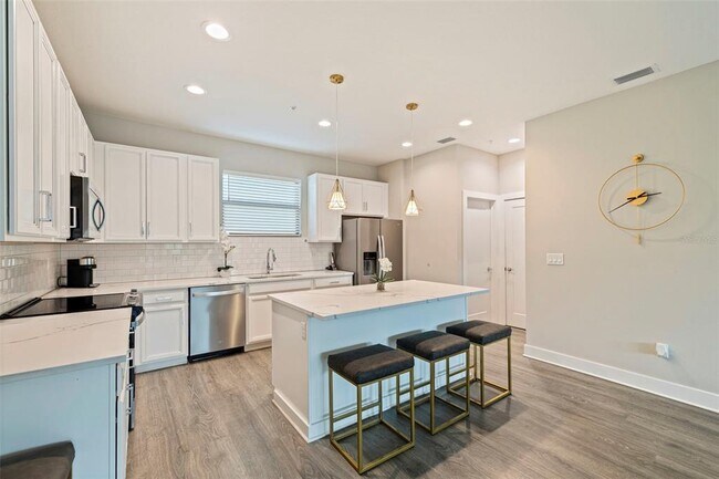 Building Photo - 2540 12th Ter N
