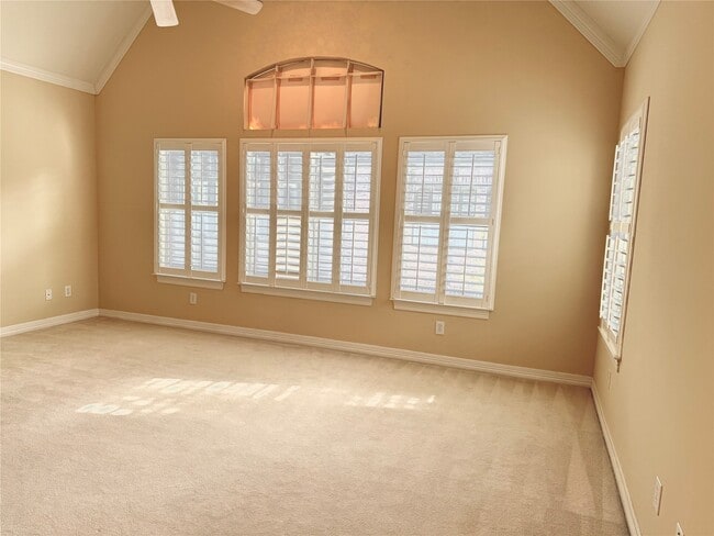 Building Photo - 2246 Bancroft Ln