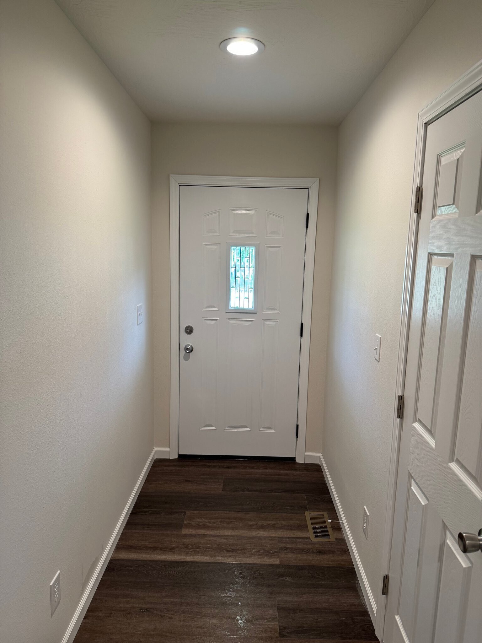 Building Photo - 1845 N Colgate Ave