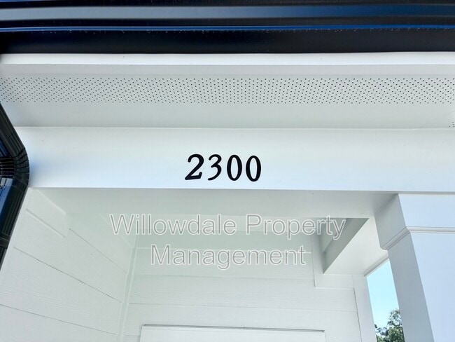 Building Photo - 2300 Oakwood Mdws Ct