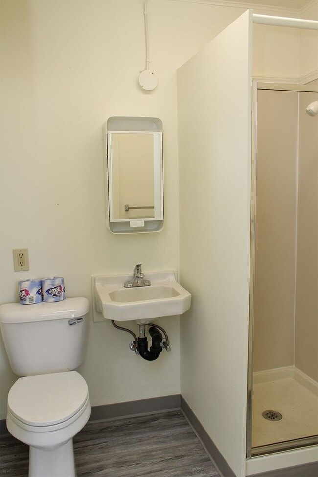 Building Photo - langent01