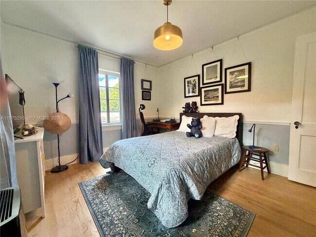 Building Photo - 1222 Ferdinand St