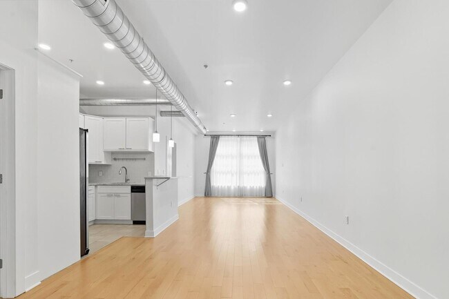 Building Photo - 251 Newark Ave