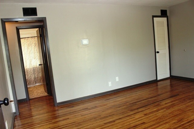 Building Photo - 1251 N Woodlawn Blvd