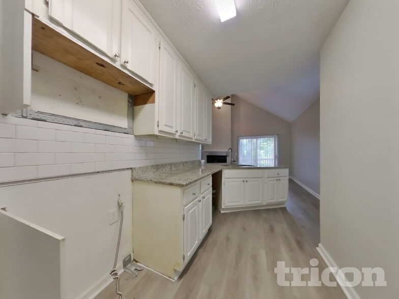 Building Photo - 1761 Silver Leaf Ct SW