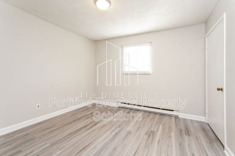 Building Photo - 4368 Ogburn Ave