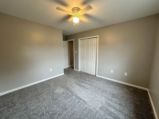 Building Photo - 206 Lighthouse Dr
