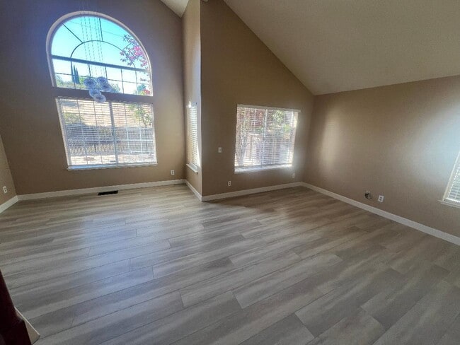 Building Photo - 5016 Perry Way