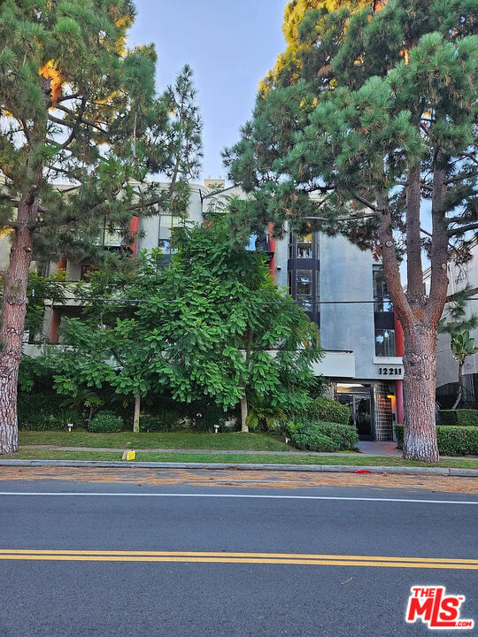 Building Photo - 12211 Idaho Ave