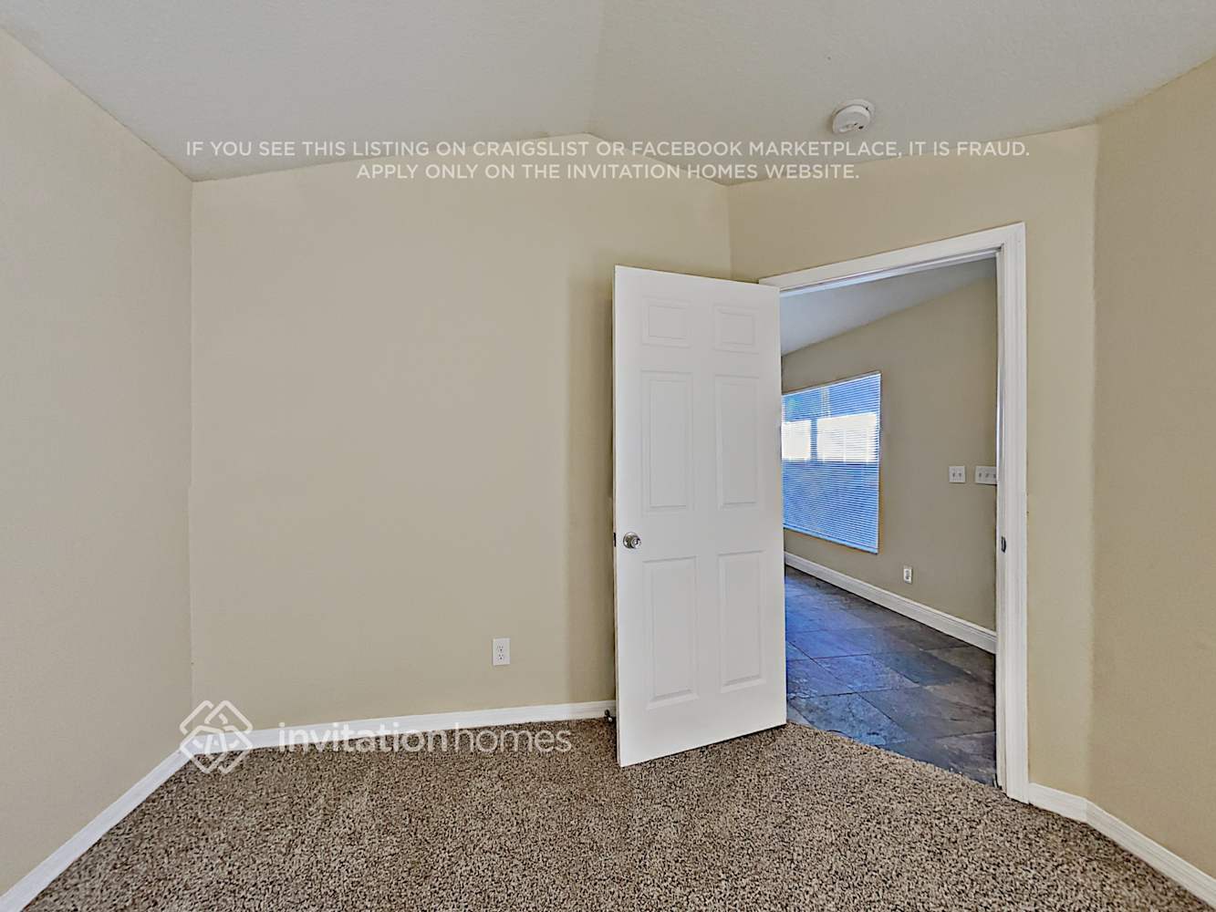 Building Photo - 10517 Lakeside Vista Dr