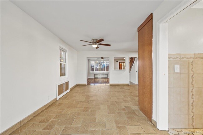 Building Photo - 124 Alexander Ave