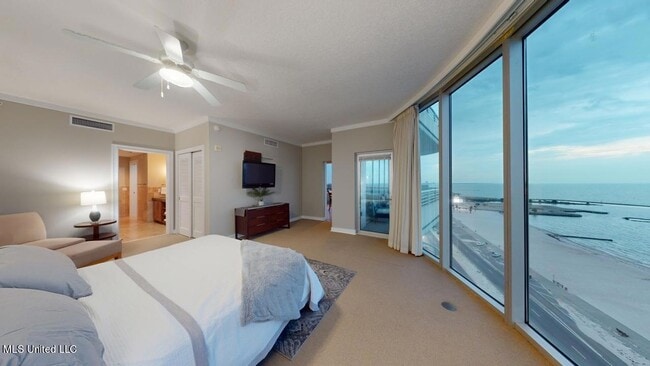 Building Photo - 2060 Beach Blvd