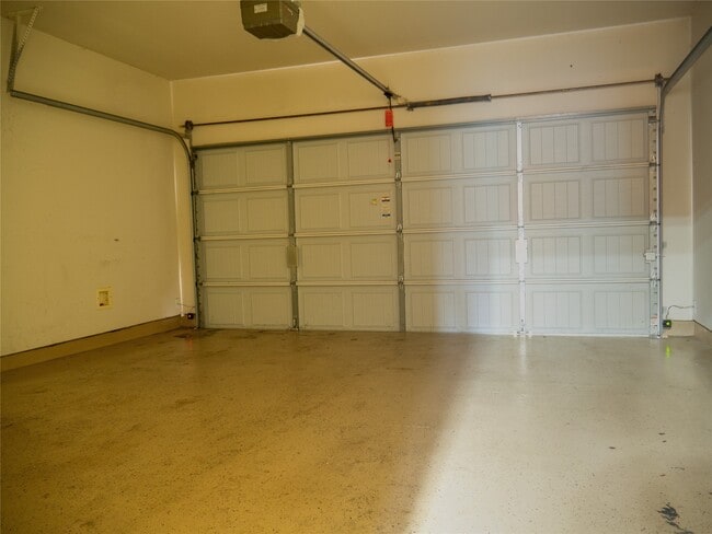 Building Photo - 47 Wickerdale Pl
