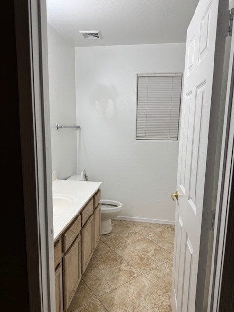 Building Photo - 922 E Gary Ln