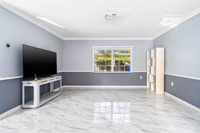 Building Photo - 2508 Arthur St