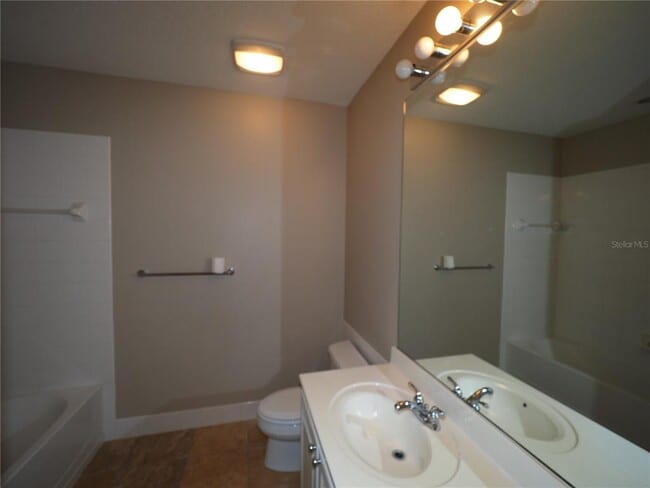 Building Photo - 1649 Napoli Dr W